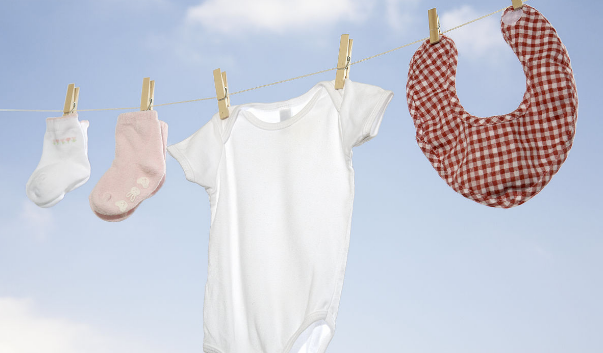 小孩子的衣服怎么洗才能真的干净？