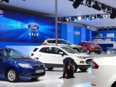 广州车展清洁公司，提供展台保洁服务，短期驻场搞卫生阿姨图4