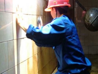 东莞南城洗水塔公司，清洗水池电话，二次不锈钢水箱清洗图2