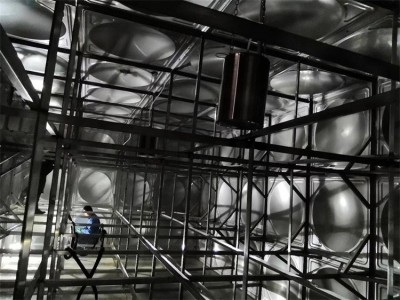 东莞南城洗水塔公司，清洗水池电话，二次不锈钢水箱清洗图4