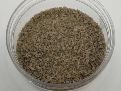 PET吹瓶磨砂效果母粒 不起麻纹图3