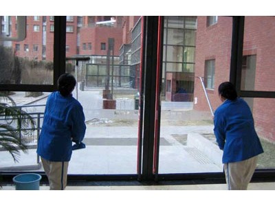 佛山南海日常保洁公司，提供专业上门清洁服务图2