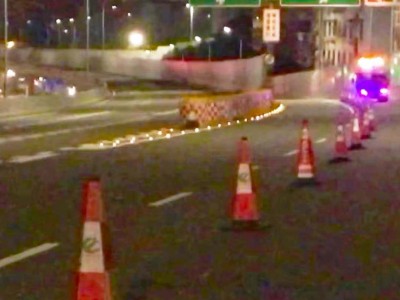 无锡市公路太阳能道钉 led闪光道钉 交通设施厂家图3