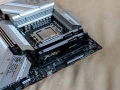 ddr5主板能插ddr4内存吗